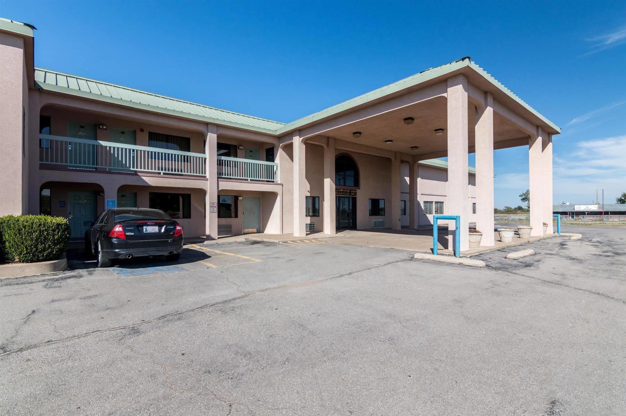 Motel 6 Erick מראה חיצוני תמונה